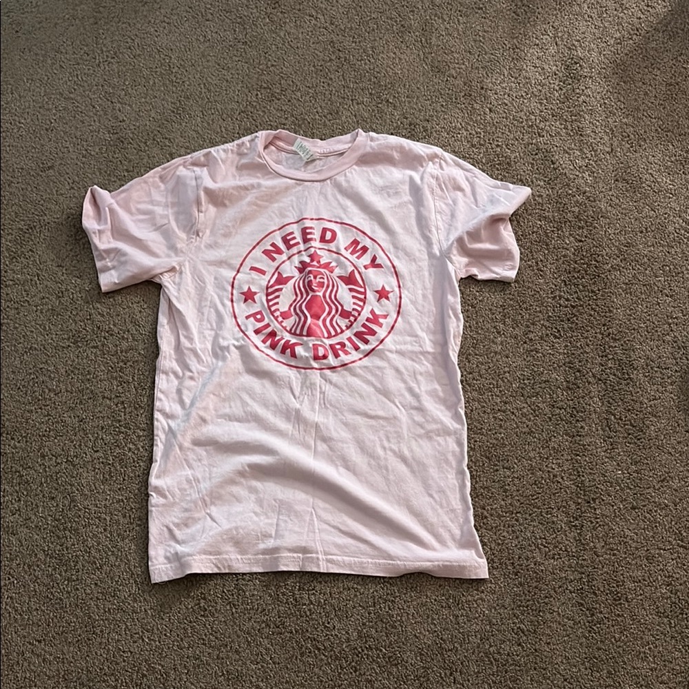 Casual Pink Short Sleeve Tee with Graphic Design